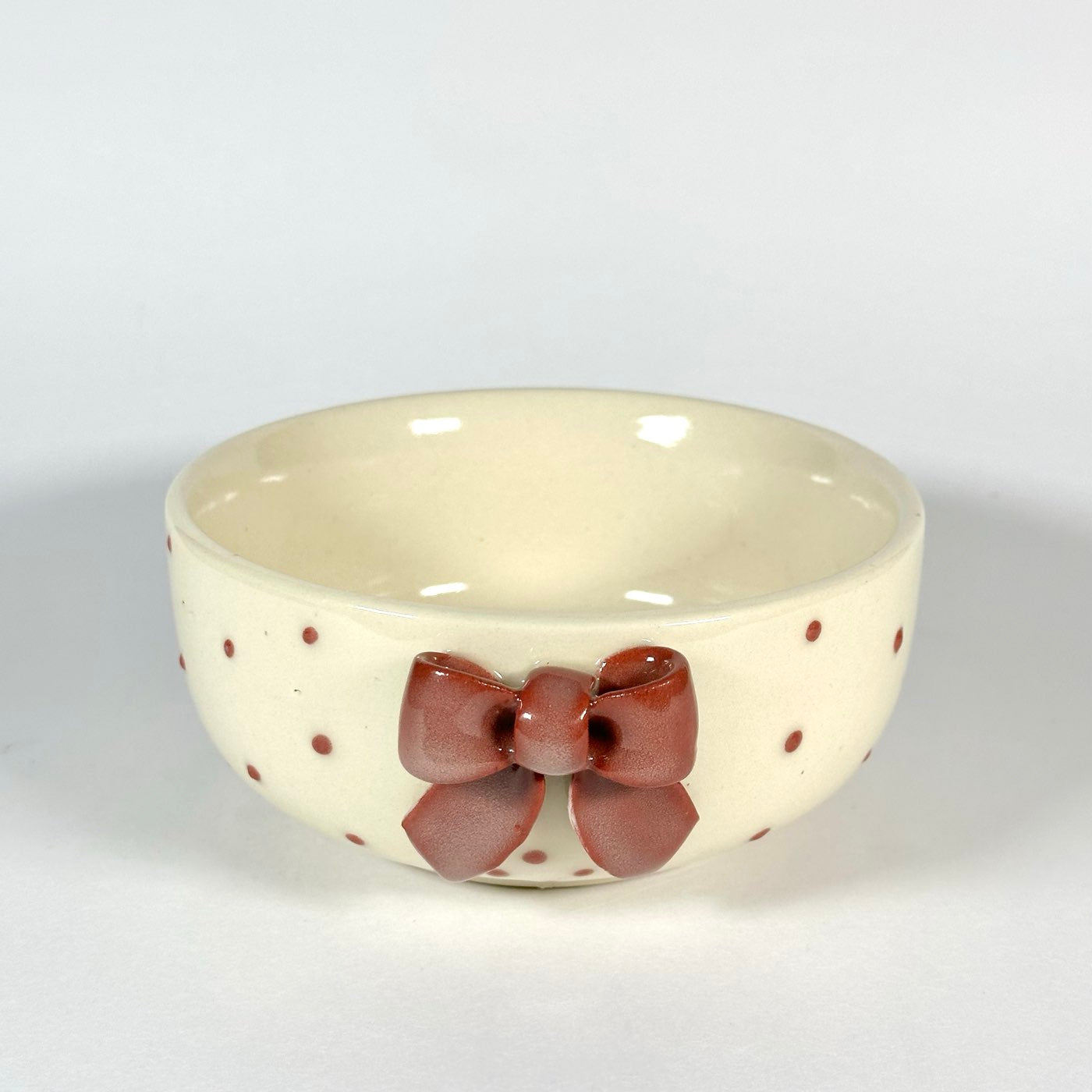 Vino Maroon Bow Bowl