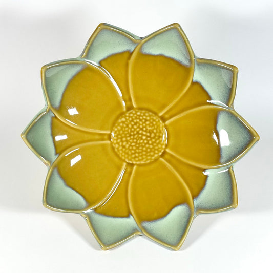 Glided Lotus Centre Platter