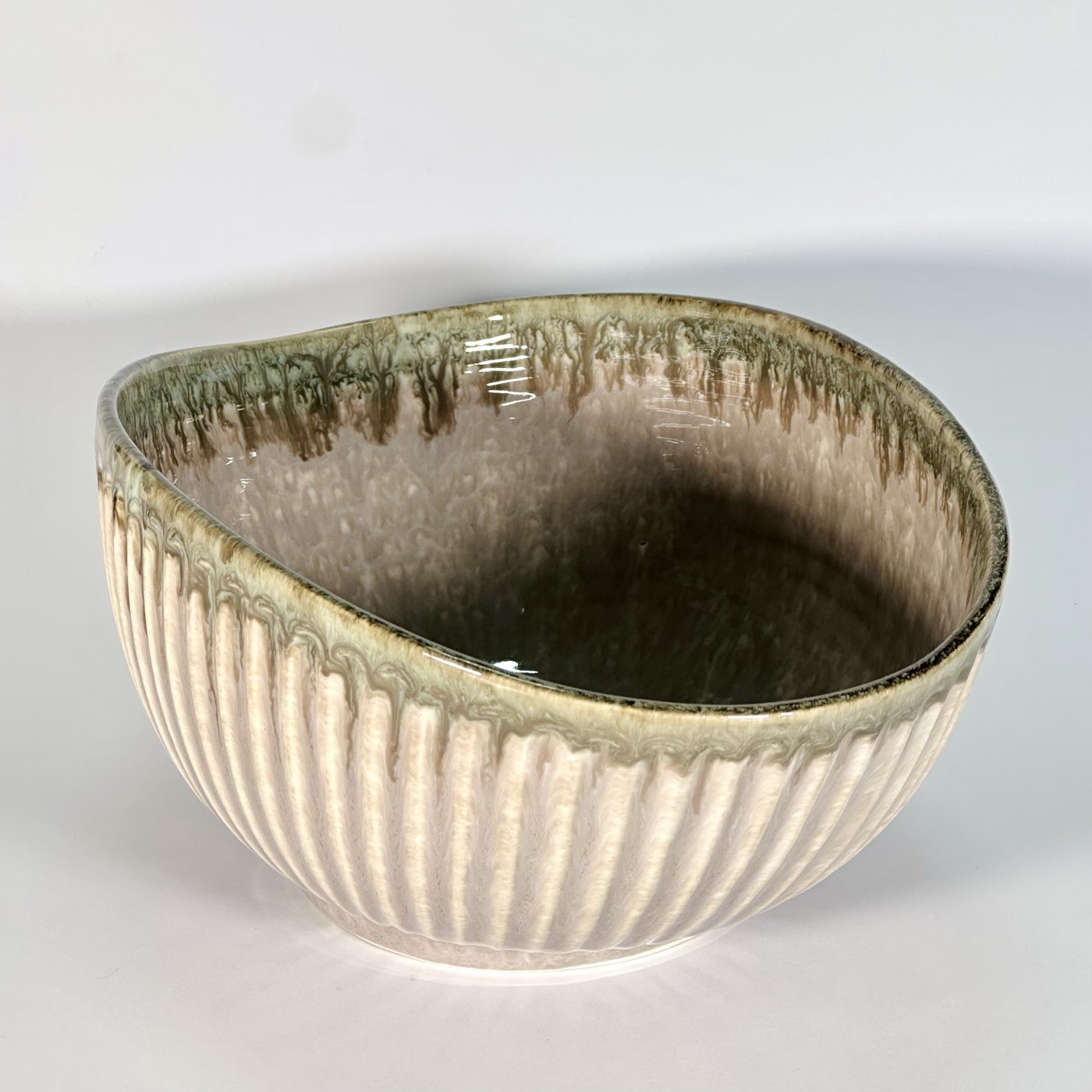 Olive Dune Ribbed Bowl