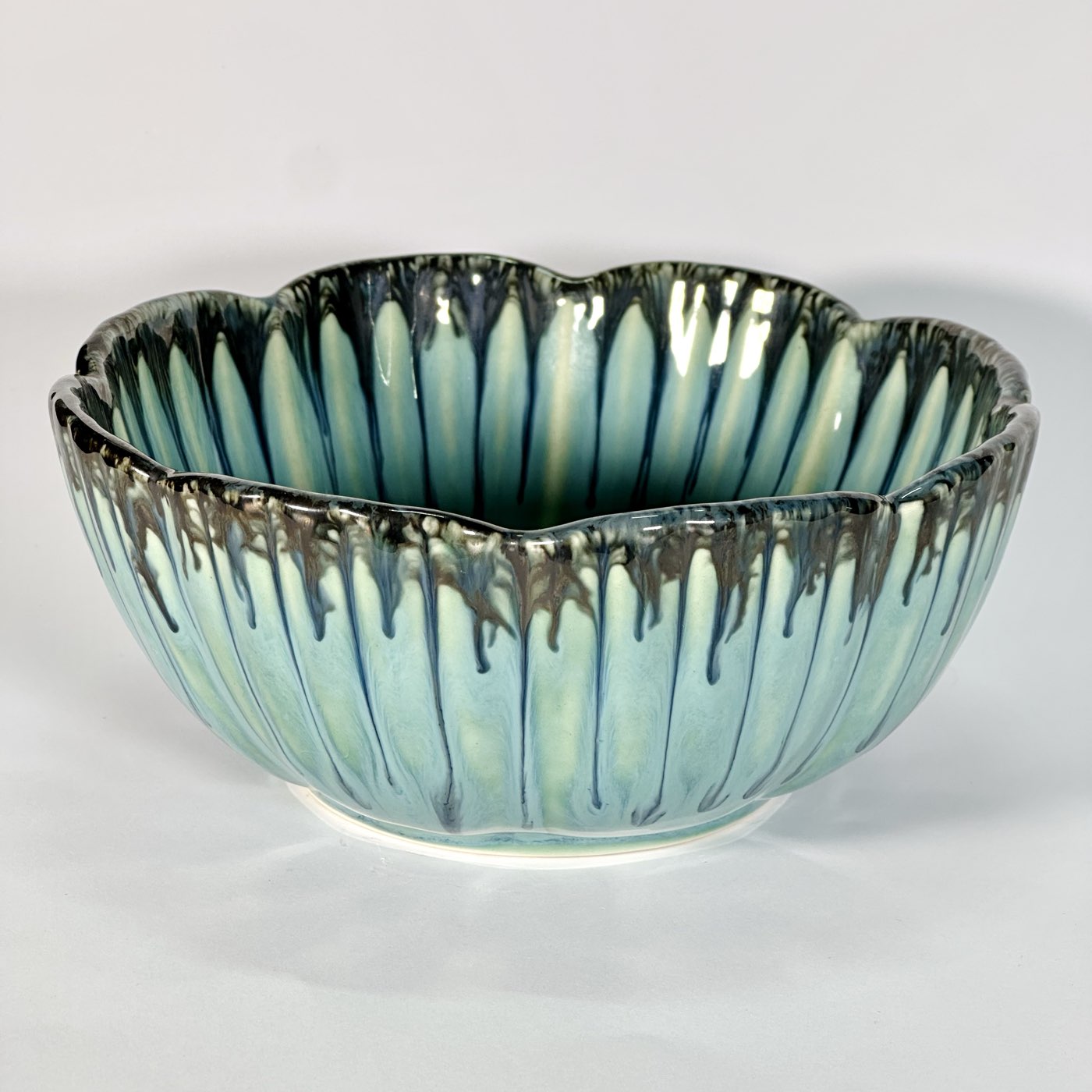 Lagoon Petal Drip Bowl