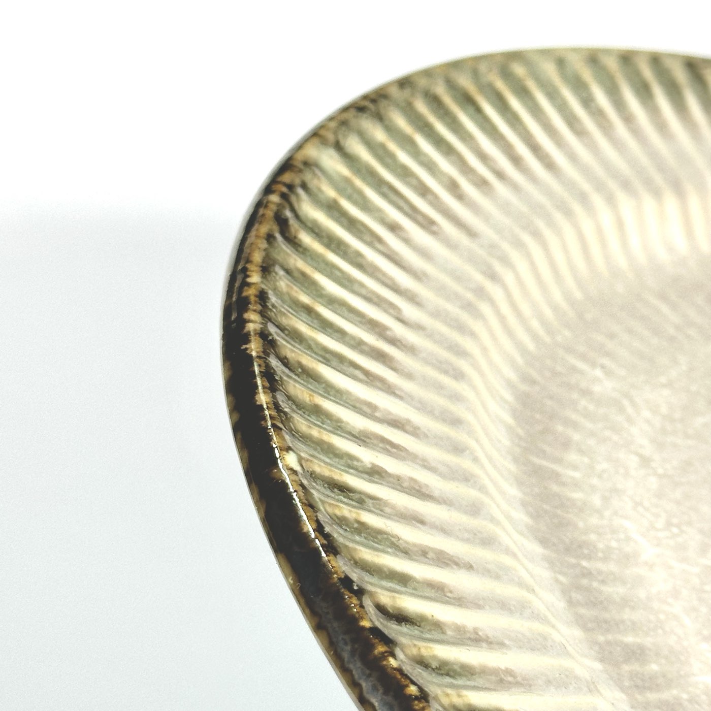 Fluted Earth Full Plate