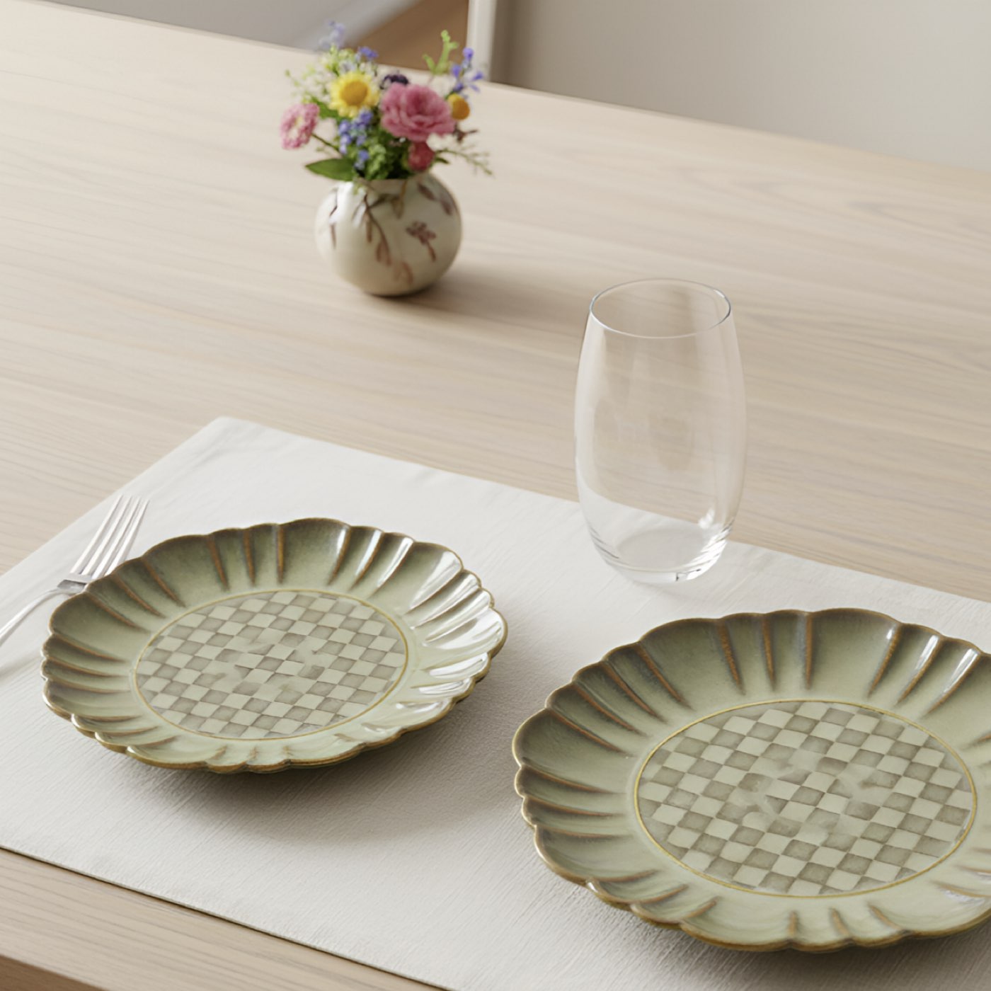Sage Checkered Quarter Plate