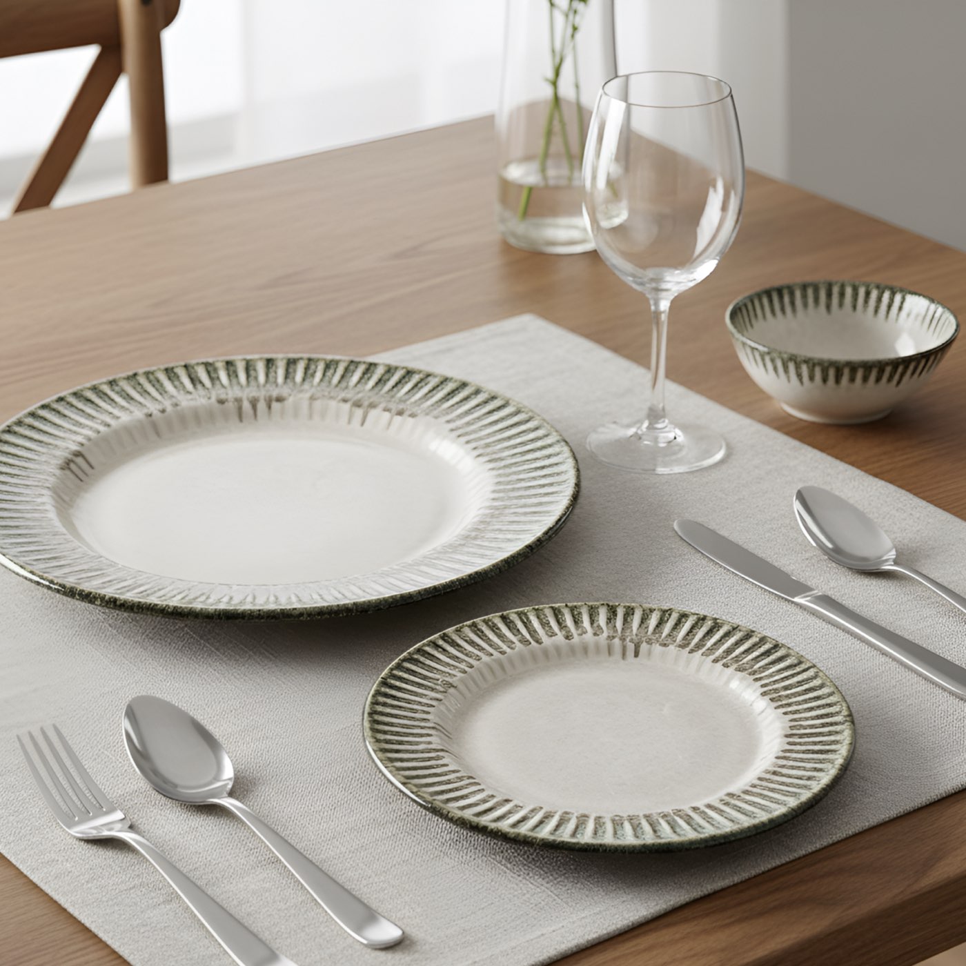 Fluted Earth Quarter Plate