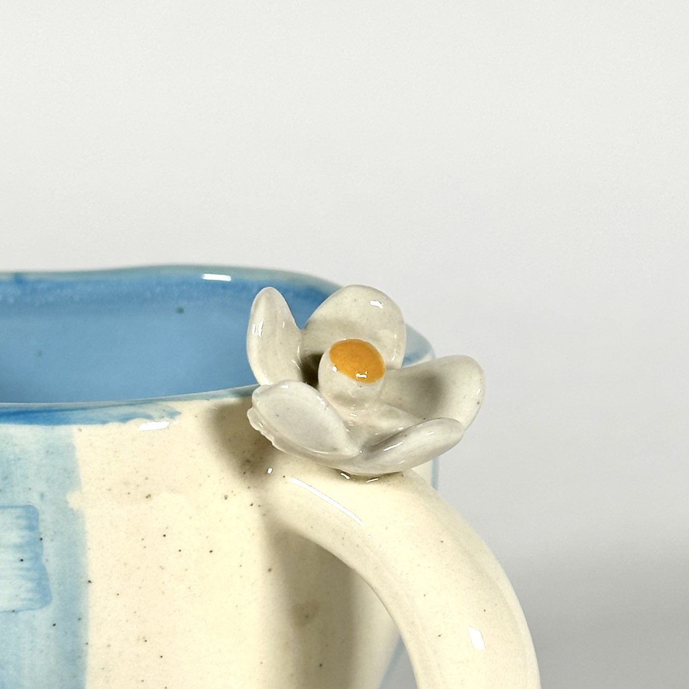 Blossom Check Sky Blue Cup