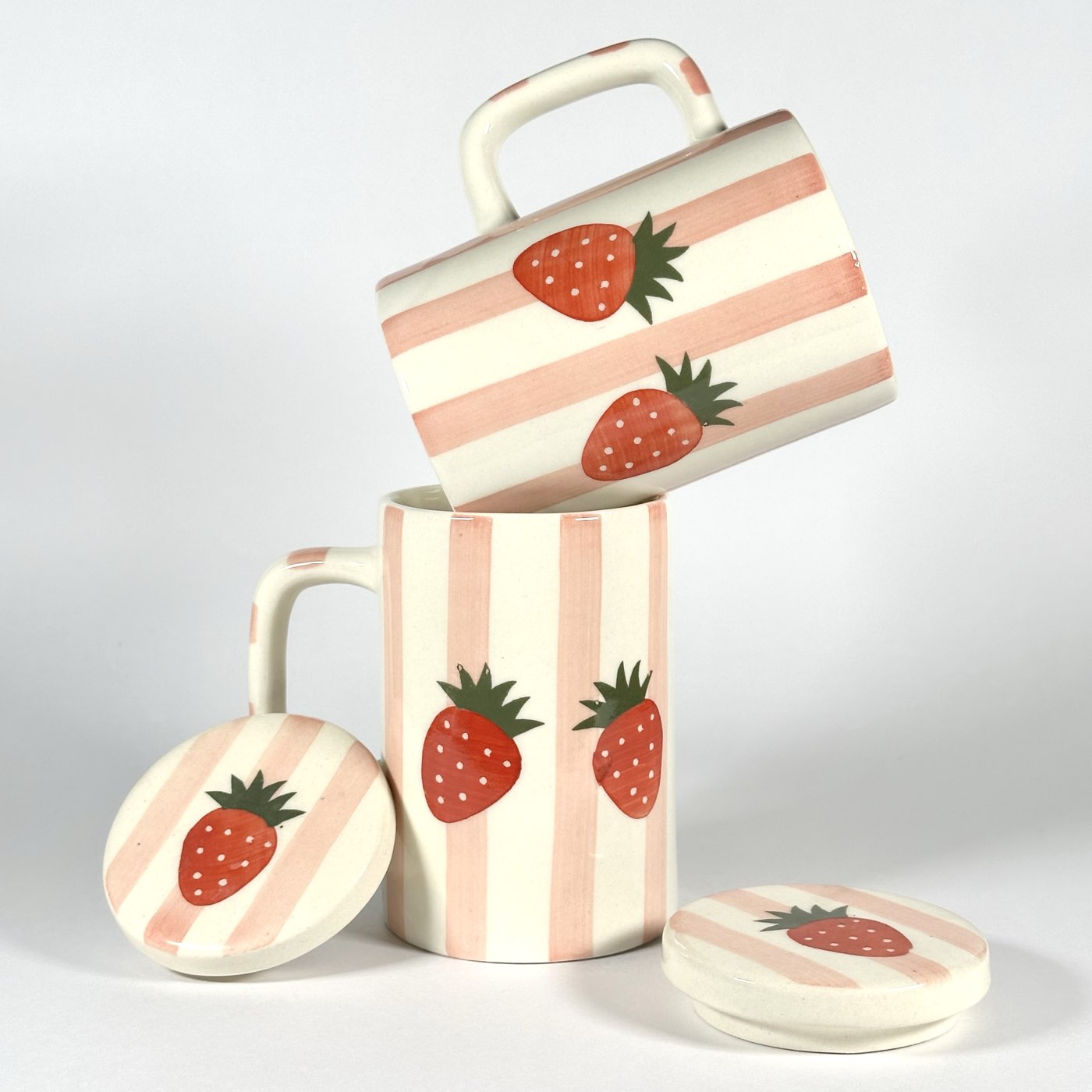 Strawberry Bliss Lid Mug